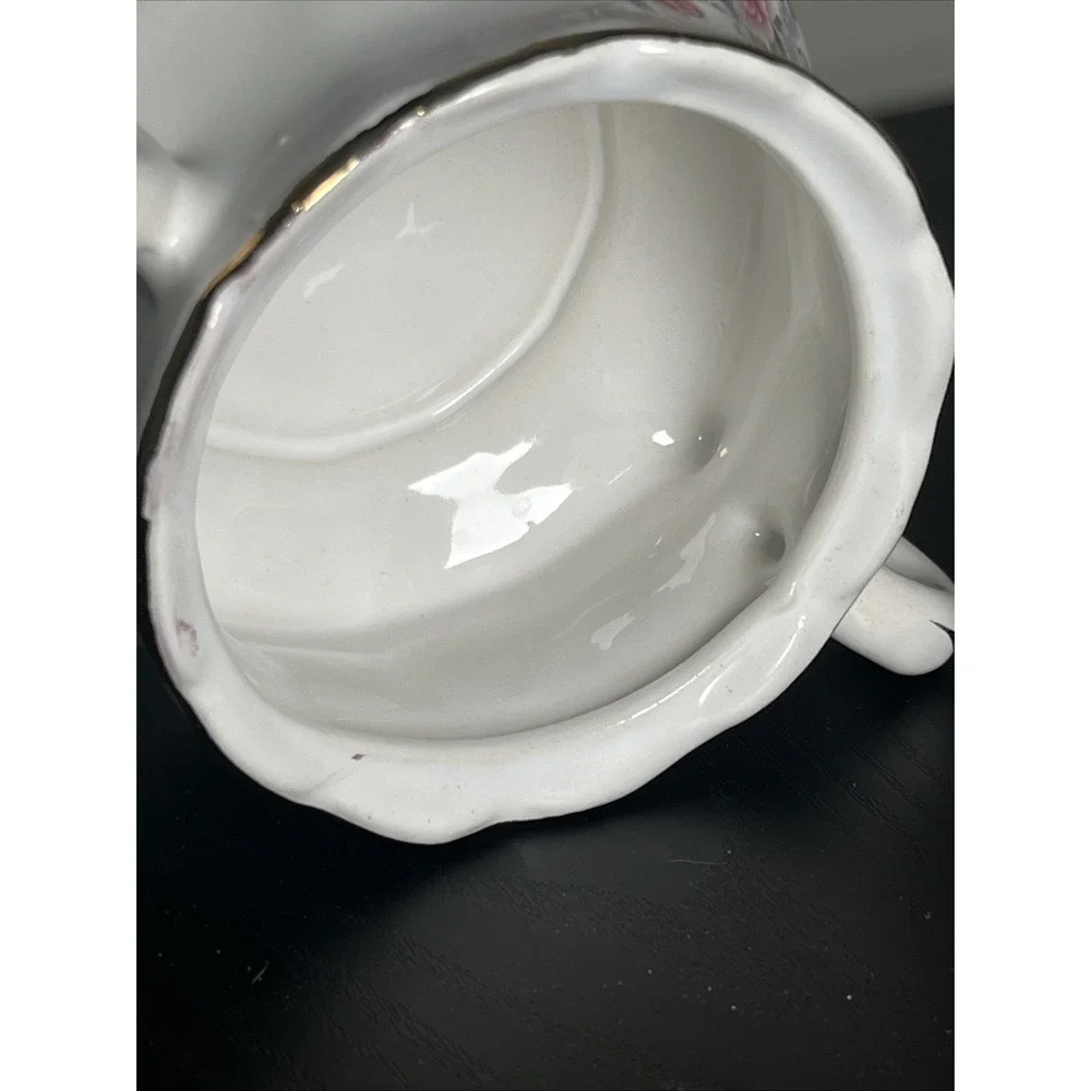 N/A white porcelain